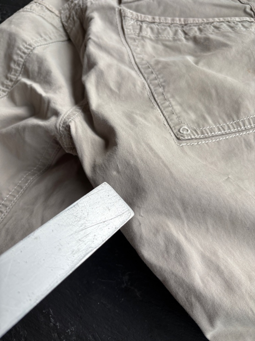 AVENTURA organic cotton Arden adjustable button tab Capri pants taupe stretchy 8 - Picture 8 of 11